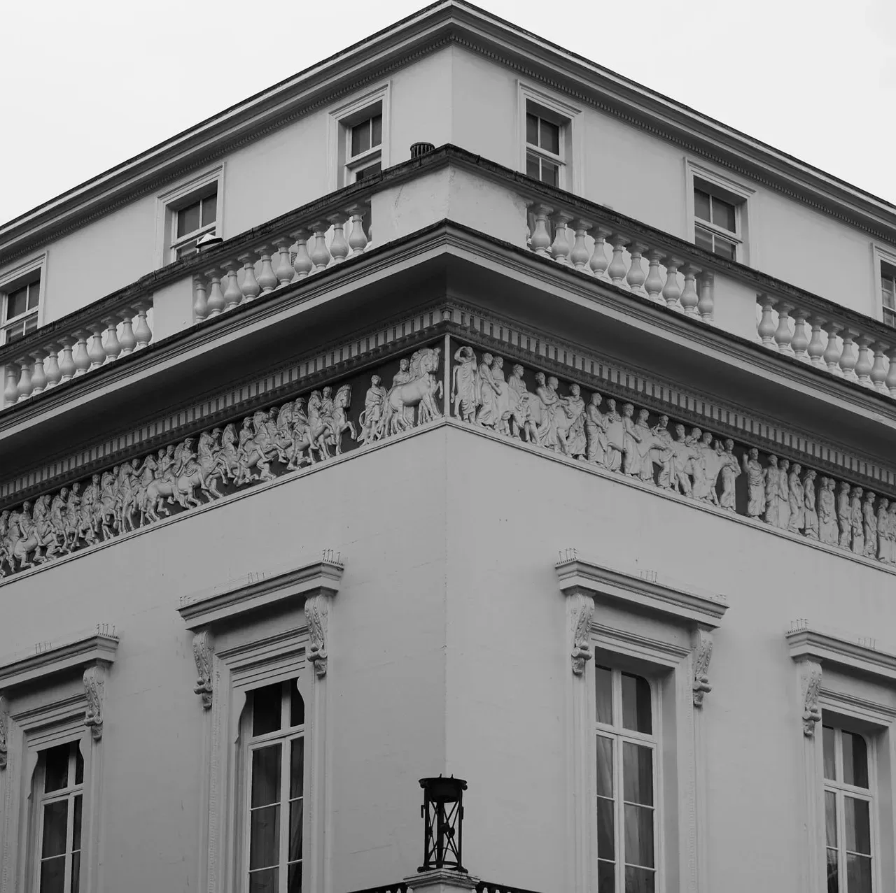 Image 28 - Patterns: London