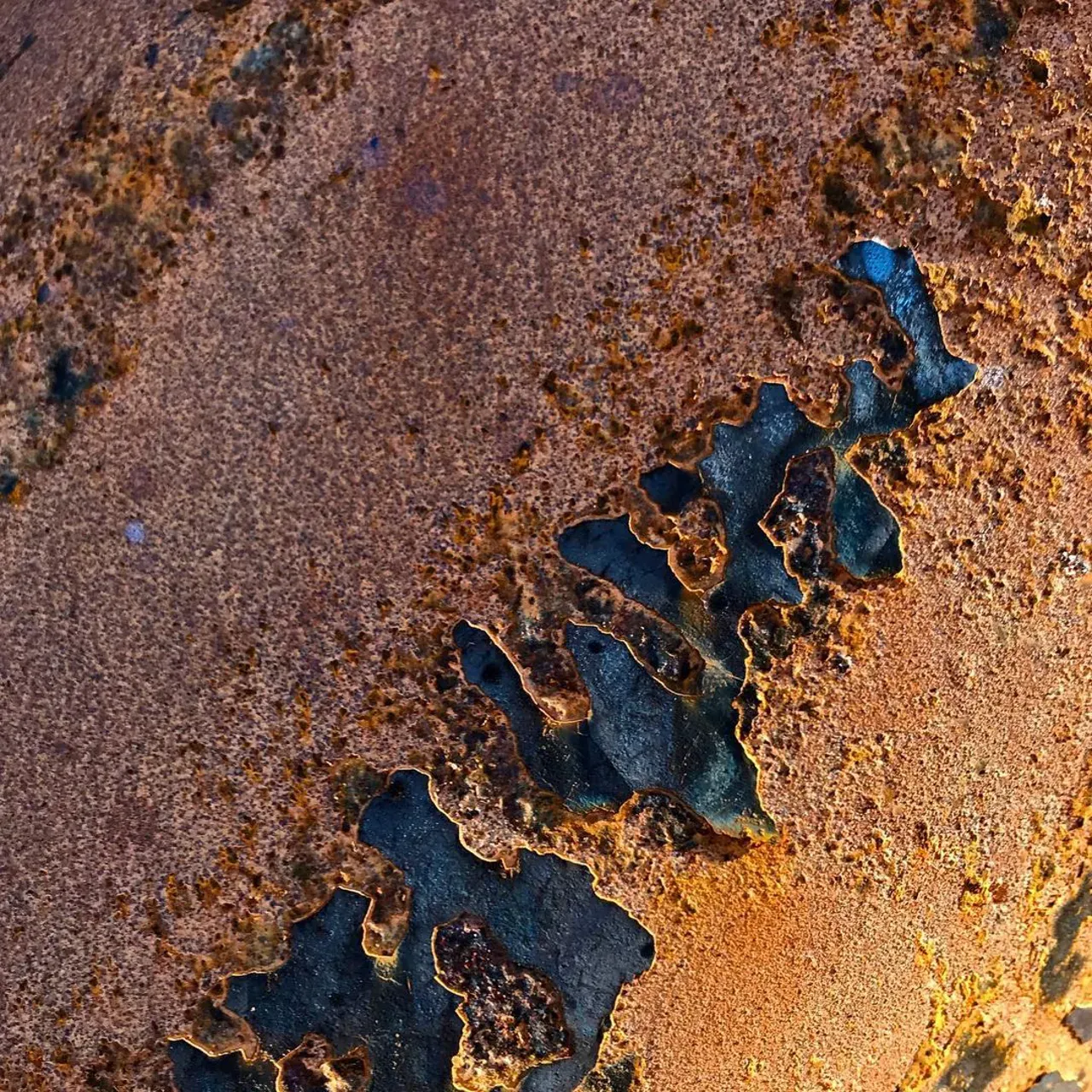Image 25 - Rust