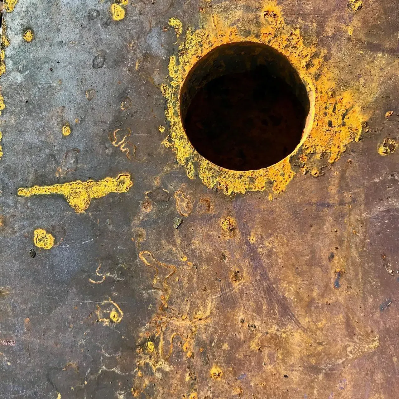 Image 37 - Rust