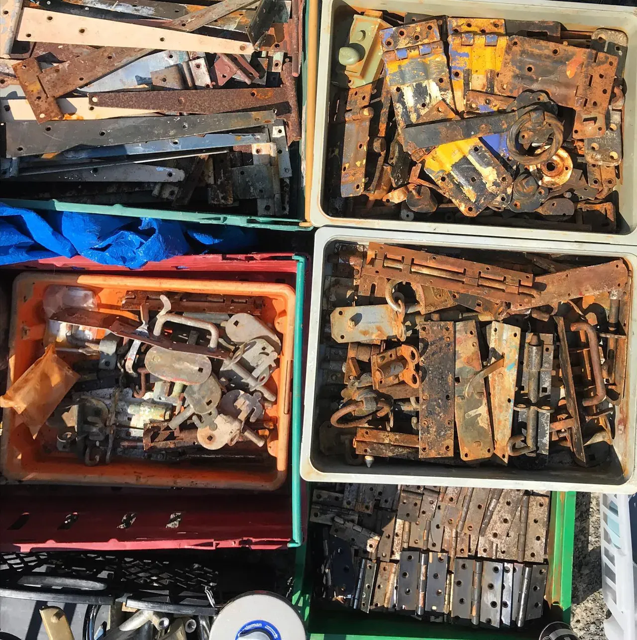 Image 42 - Trash/Treasure